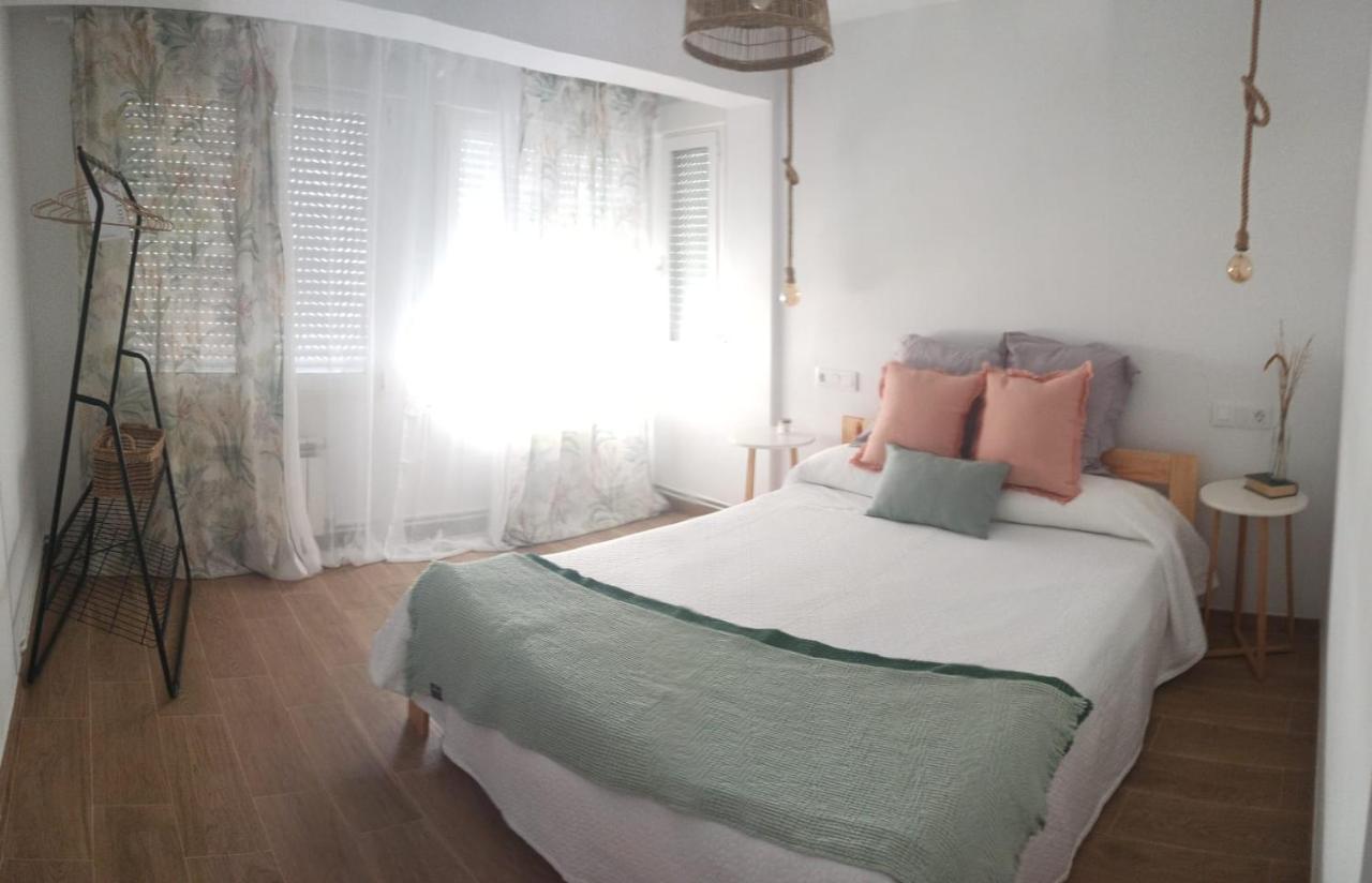 Apartamentos La Casa Del Maestro Alhama de Aragón Екстериор снимка