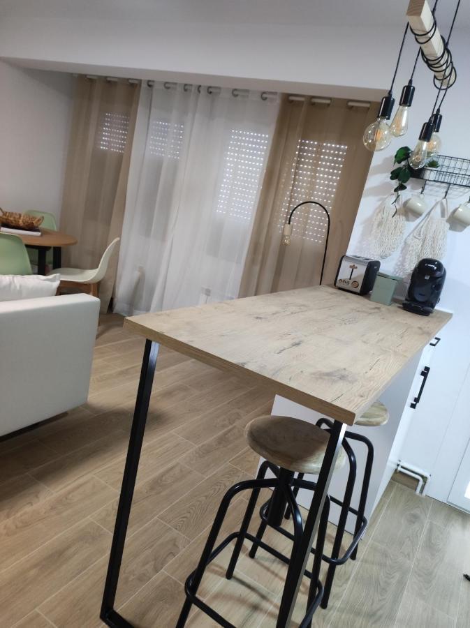 Apartamentos La Casa Del Maestro Alhama de Aragón Екстериор снимка