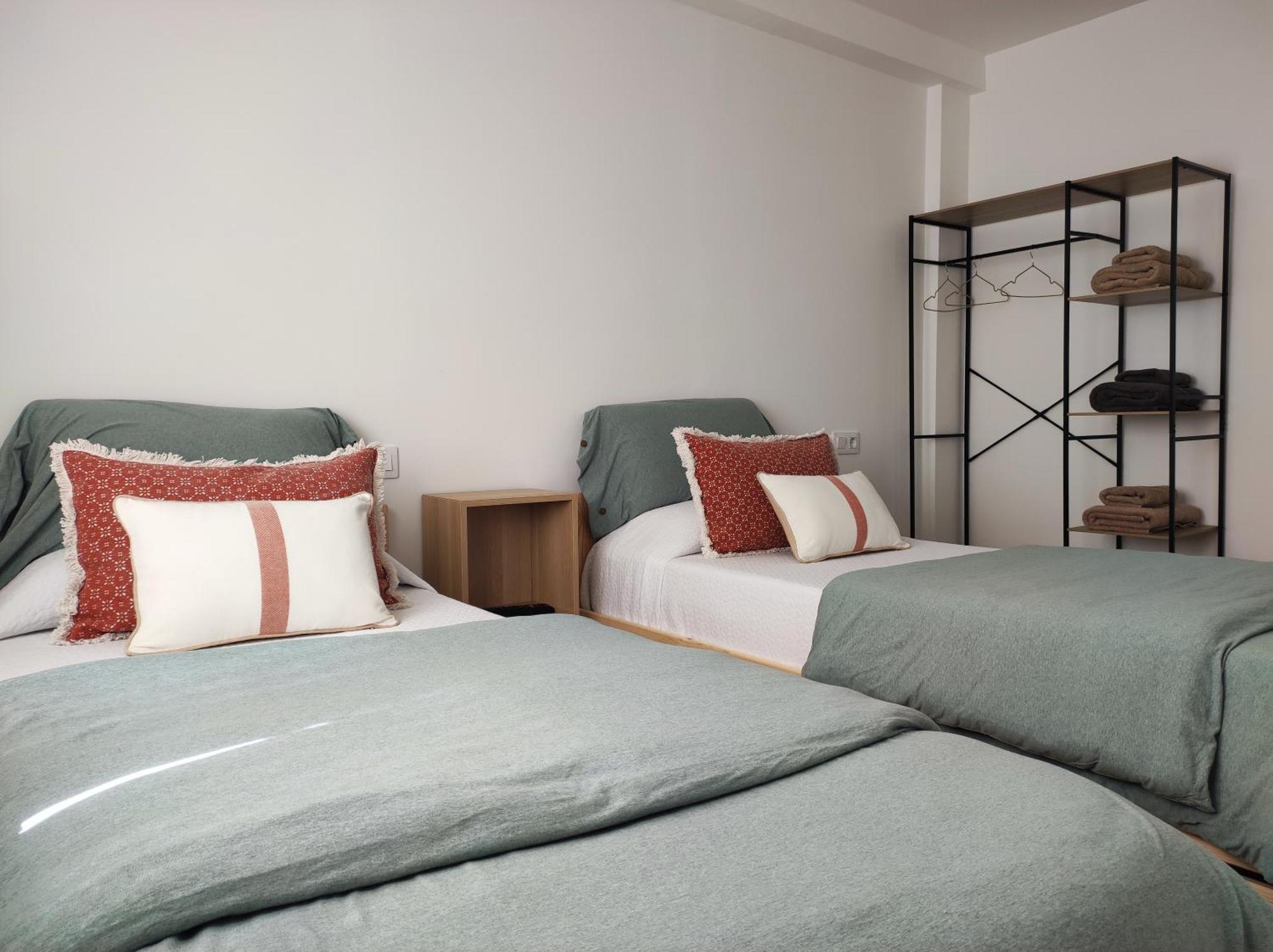 Apartamentos La Casa Del Maestro Alhama de Aragón Стая снимка